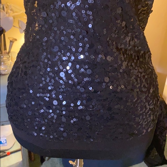 Black sequence top - Picture 2 of 5